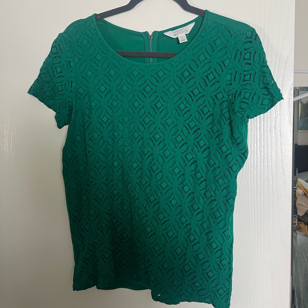 Green market and spruce lace top NWOT